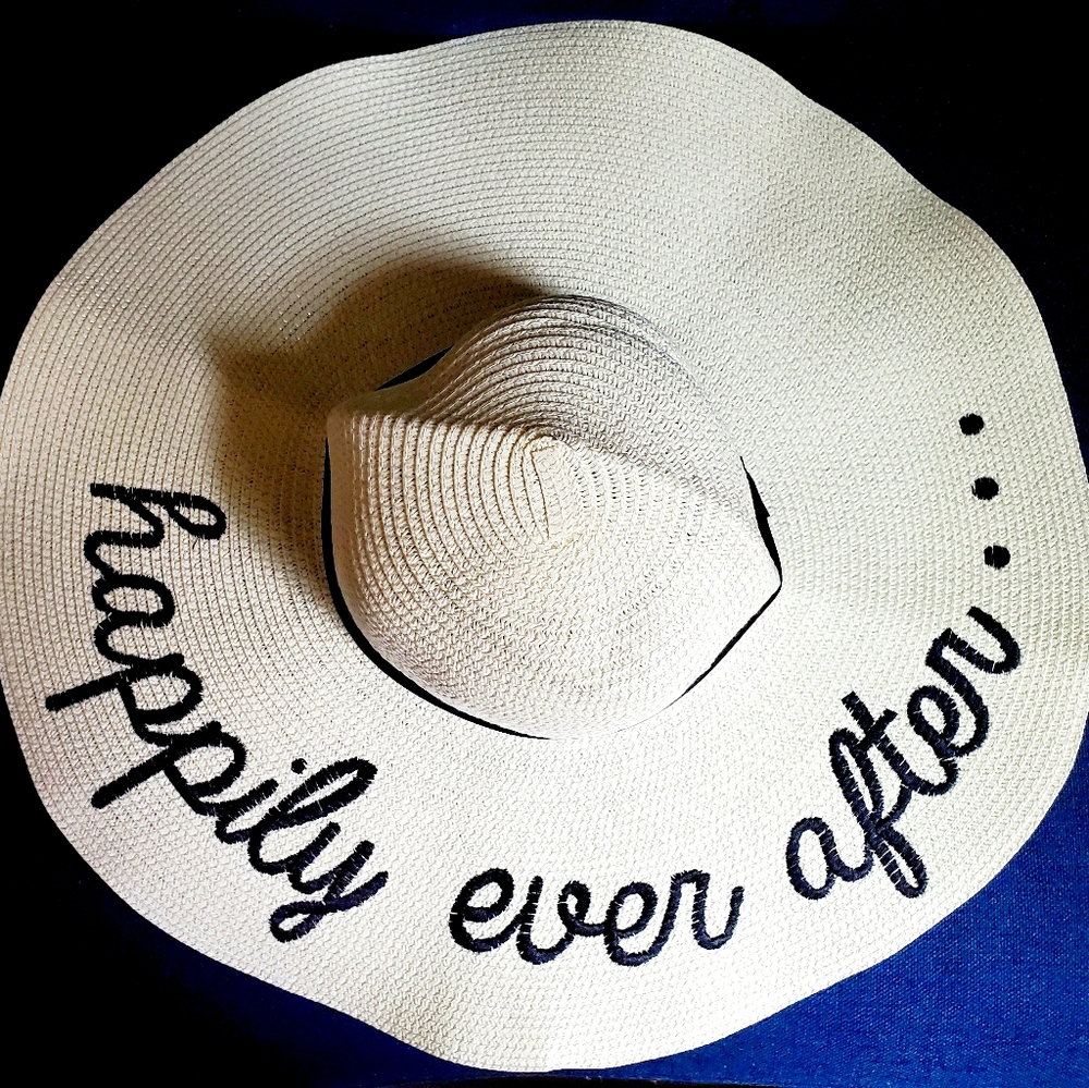 Happily Ever After Honeymoon Sun Hat NWT